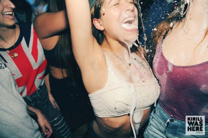 Дівчата і шампанське (35 фото) – фото 29