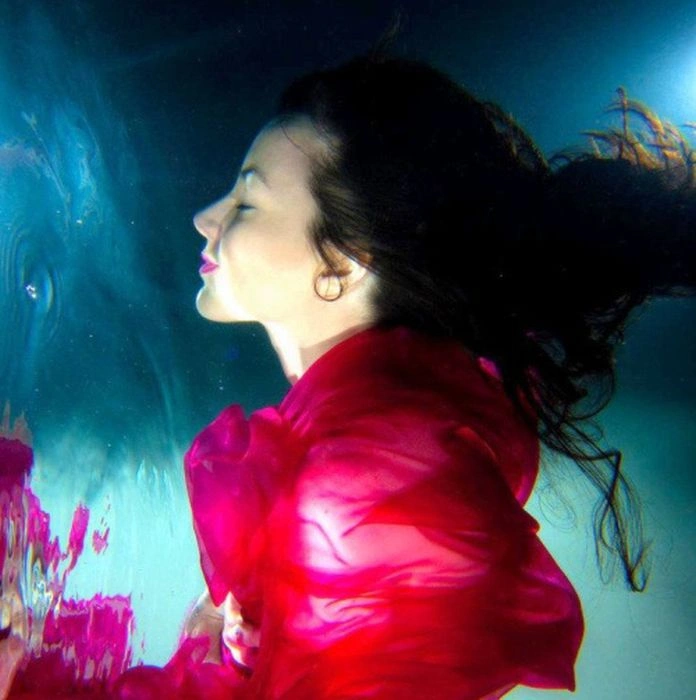 Оригінальні знімки дівчат під водою (55 фото) – фото 10