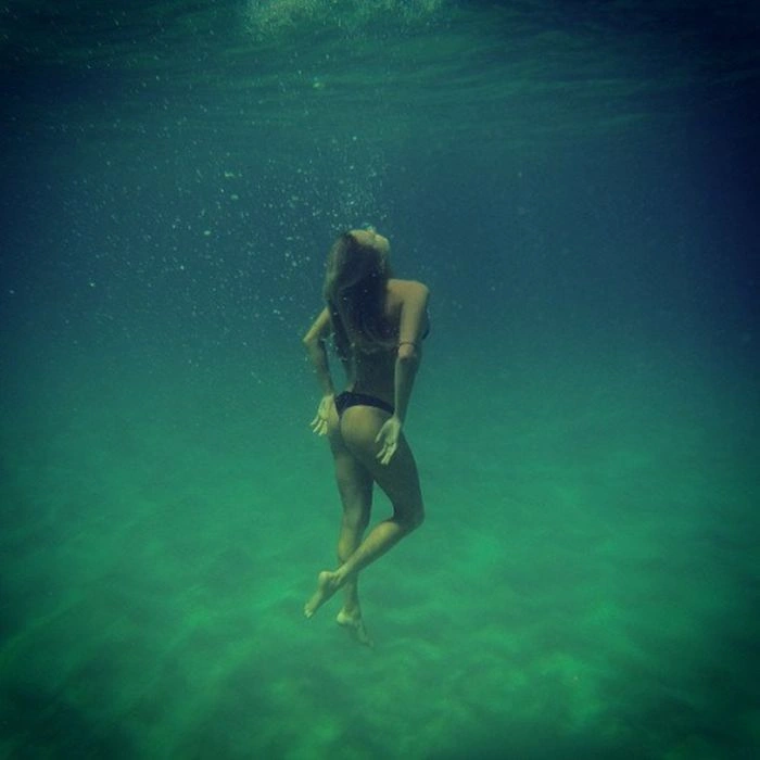 Оригінальні знімки дівчат під водою (55 фото) – фото 43