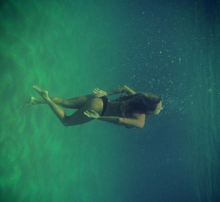 Оригінальні знімки дівчат під водою (55 фото) – фото 54