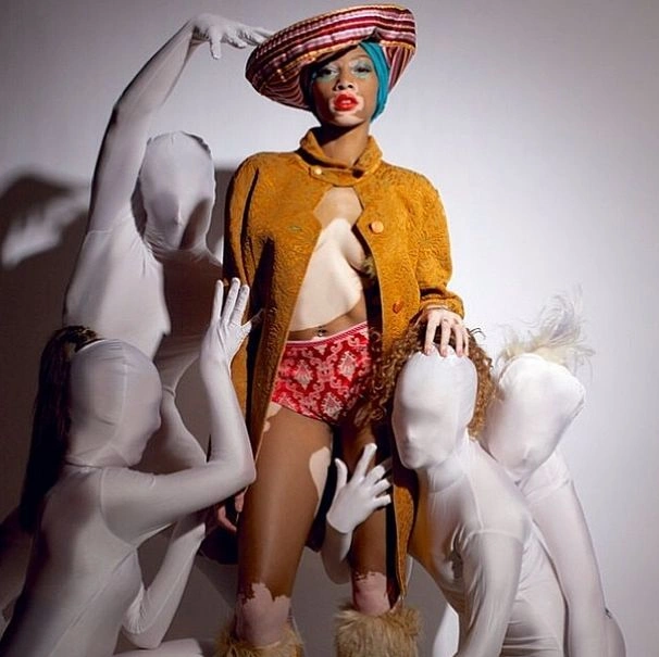 Вінні Харлоу - незвичайна модель з Канади (30 фото) – фото 1