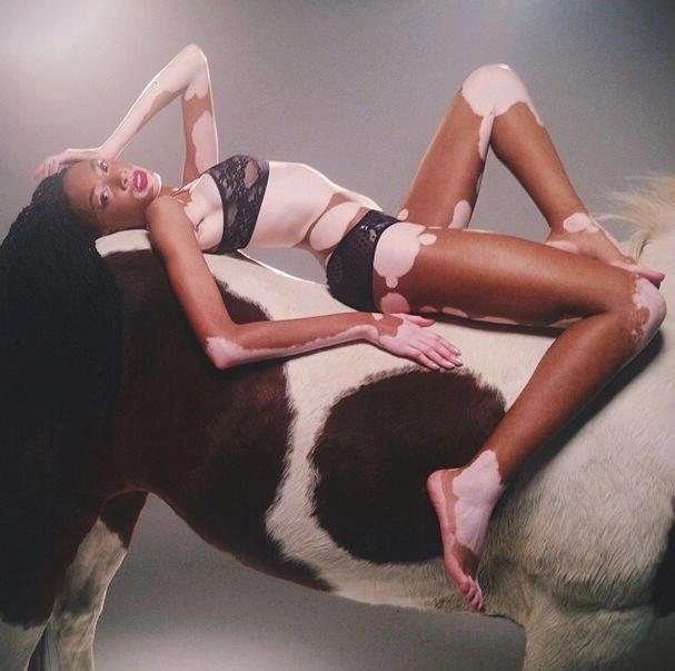 Вінні Харлоу - незвичайна модель з Канади (30 фото) – фото 12