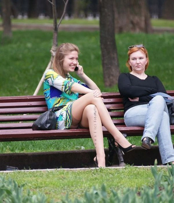 Сексуальні дівчата на вулицях міста (48 фото) – фото 15