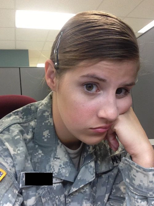 Дівчата в військовій формі (23 фото) – фото 8