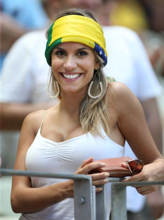 Привабливі вболівальниці футболу з усього світу. Частина 3 (65 фото) – фото 4