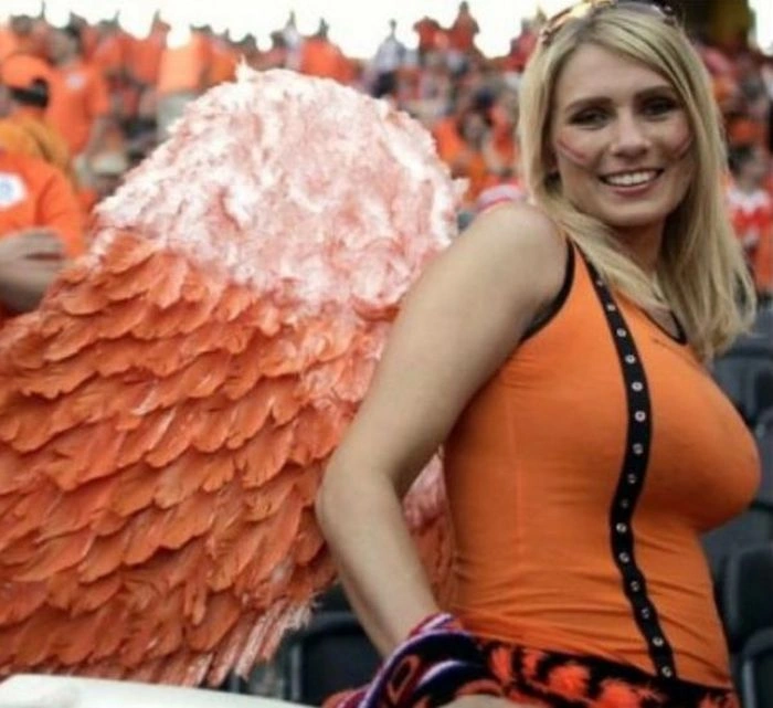 Привабливі вболівальниці футболу з усього світу. Частина 3 (65 фото) – фото 32