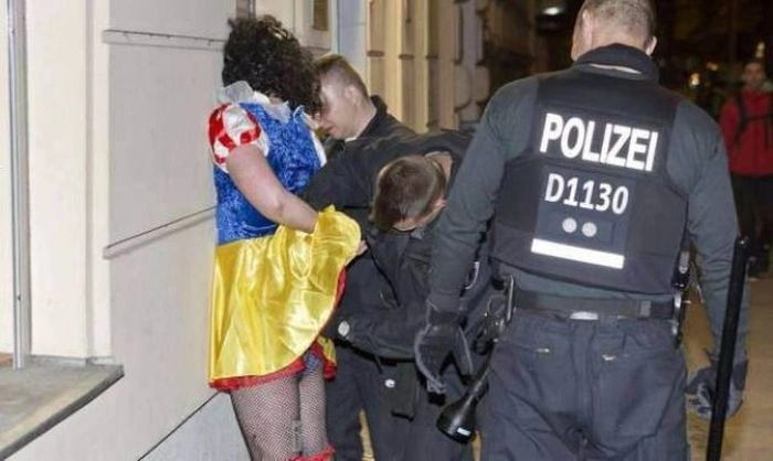 Нецензурні зображення для дорослих (68 фото) – фото 7