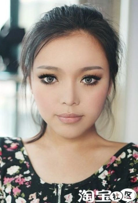 Дивовижне перетворення завдяки косметиці (15 фото) – фото 13