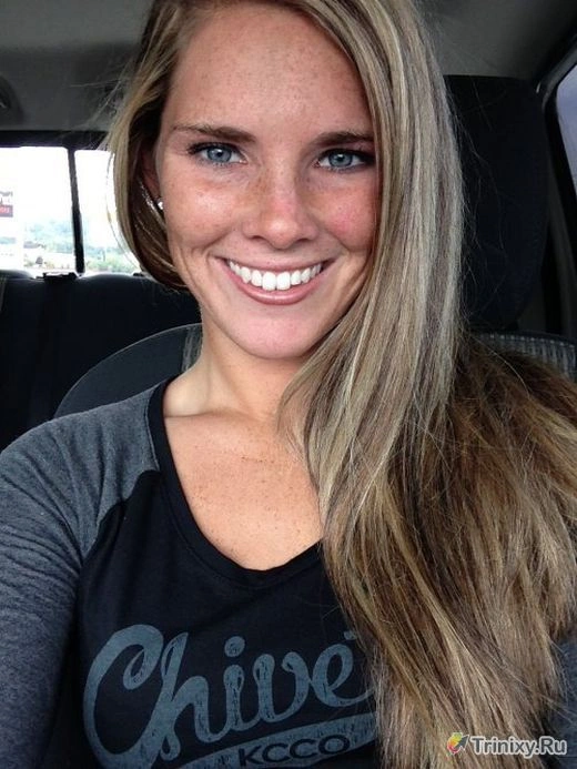 Дівчата фотографують себе в автомобілі (29 фото) – фото 3