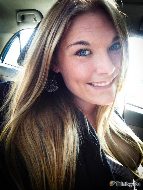 Дівчата фотографують себе в автомобілі (29 фото) – фото 6