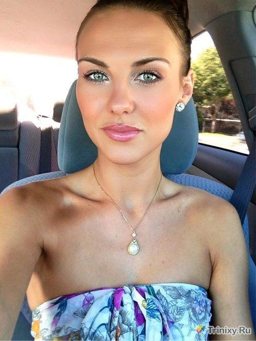 Дівчата фотографують себе в автомобілі (29 фото) – фото 9