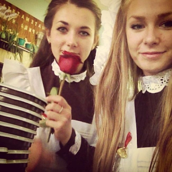 Випускниці на останньому дзвонику 2013 (89 фото) – фото 46