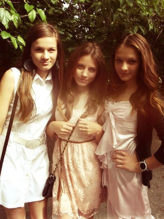 Випускниці на останньому дзвонику 2013 (89 фото) – фото 50