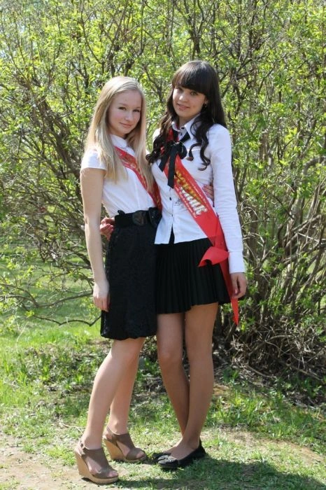 Випускниці на останньому дзвонику 2013 (89 фото) – фото 56