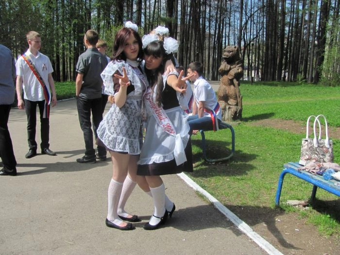 Випускниці на останньому дзвонику 2013 (89 фото) – фото 60