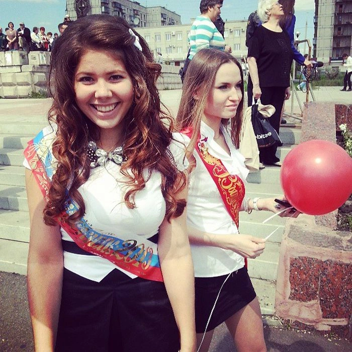 Випускниці на останньому дзвонику 2013 (89 фото) – фото 64