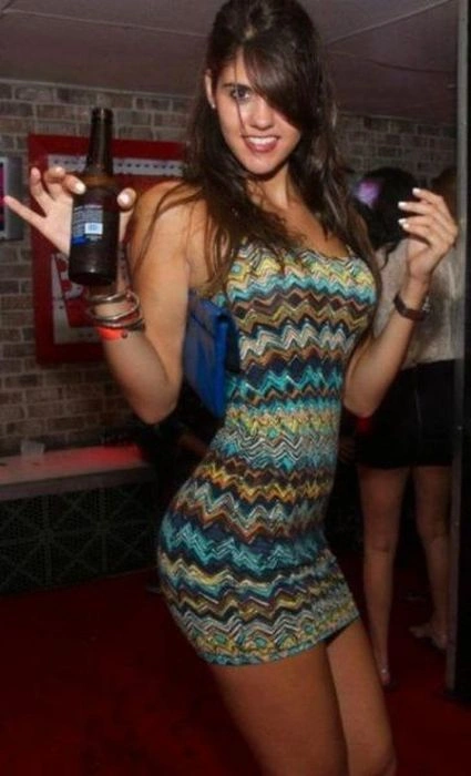 Дівчата в сексуальних платтях (53 фото) – фото 17