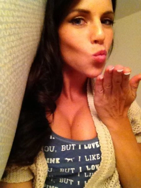 Дівчата, яким важко дивитися в очі під час розмови (60 фото) – фото 36