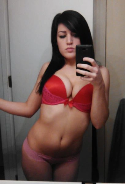 Дівчата, яким важко дивитися в очі під час розмови (60 фото) – фото 55