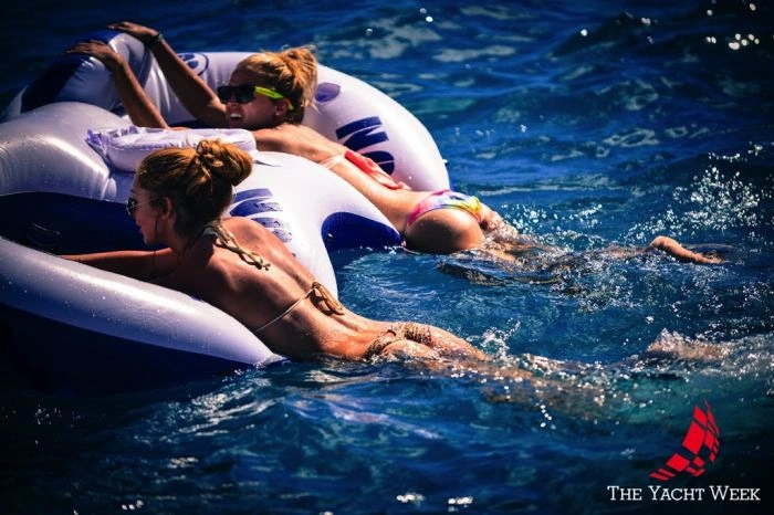 Тиждень яхт та чарівні дівчата (100 фото) – фото 51