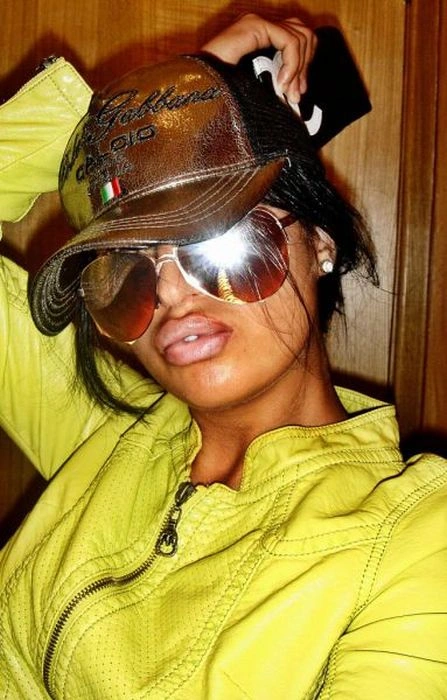 Дівчата-ляльки (75 фото) – фото 75