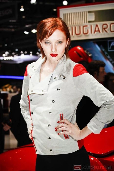 Велика підбірка дівчат з Женевського автосалону (130 фото) – фото 40