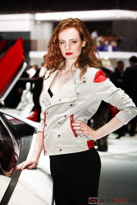Велика підбірка дівчат з Женевського автосалону (130 фото) – фото 43