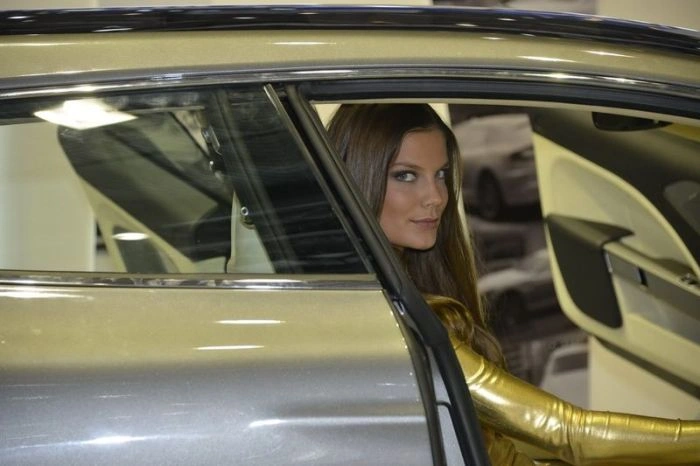 Велика підбірка дівчат з Женевського автосалону (130 фото) – фото 73