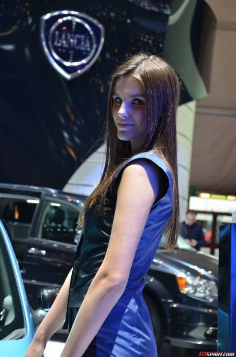 Дівчата Женевського автосалону (37 фото) – фото 23