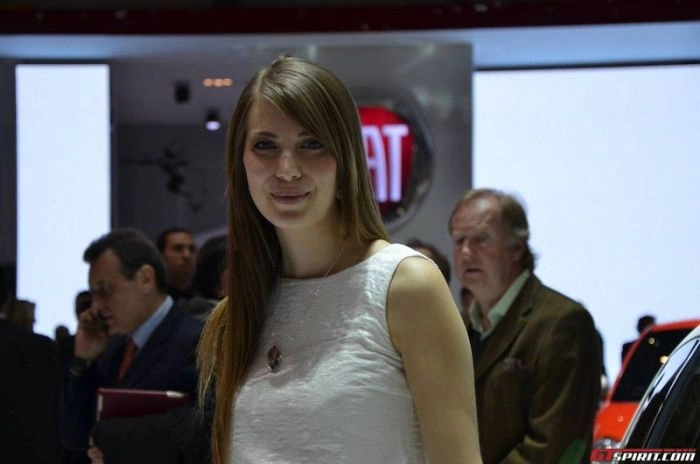 Дівчата Женевського автосалону (37 фото) – фото 30