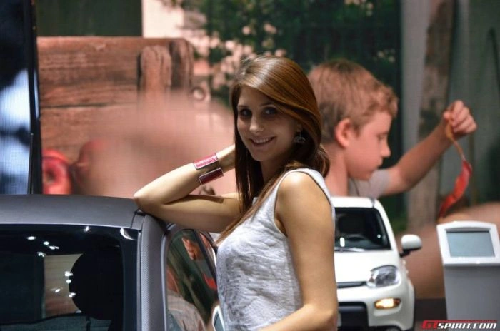 Дівчата Женевського автосалону (37 фото) – фото 31