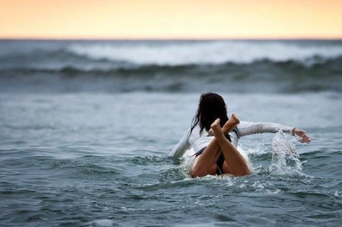 Граціозні дівчата, які обожнюють серфінг (40 фото) – фото 36