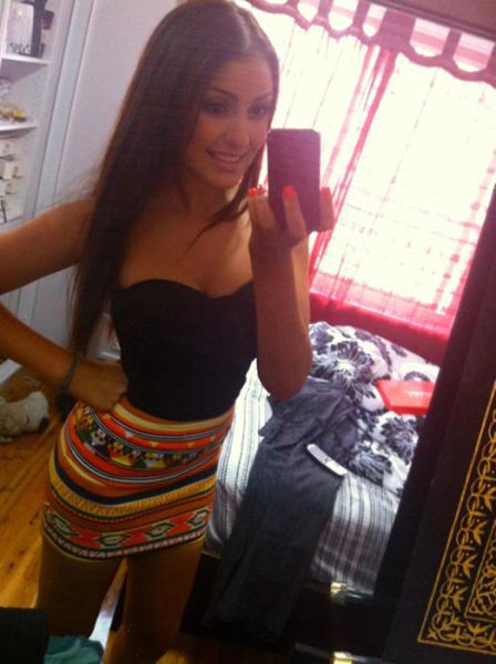 Дівчата фотографують себе у дзеркалі (52 фото) – фото 30