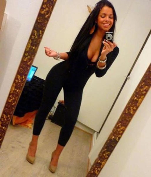 Дівчата фотографують себе у дзеркалі (52 фото) – фото 34