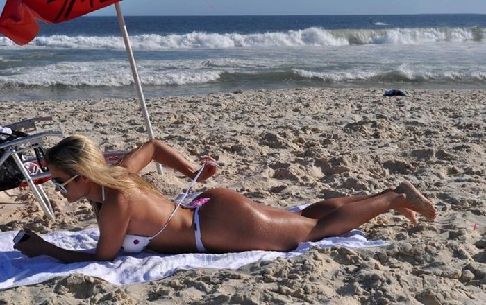 Аріана Стенхоф - модель з незвичайними формами (92 фото) – фото 51