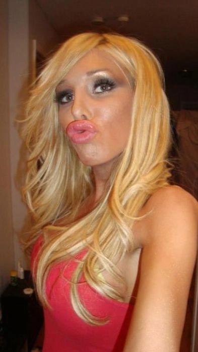 Силіконові принцеси (40 фото) – фото 23