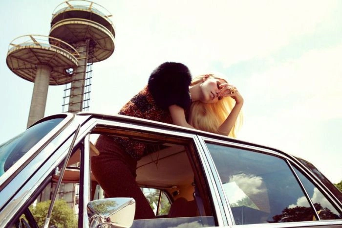 Сексуальні дівчата та ретро автомобілі (64 фото) – фото 16