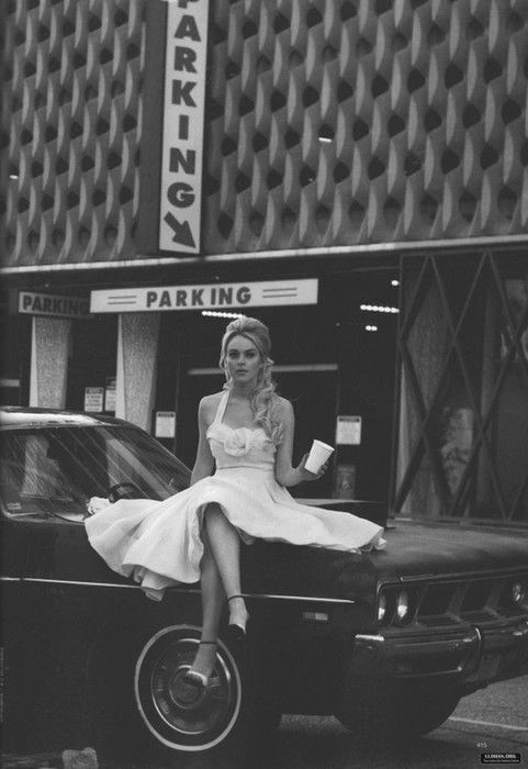 Сексуальні дівчата та ретро автомобілі (64 фото) – фото 55