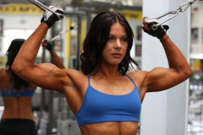 Спортивні дівчата з кубиками на животі (45 фото) – фото 12