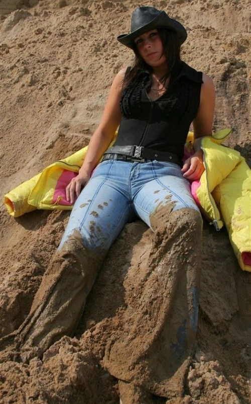 Дівчата в бруді (35 фото) – фото 3