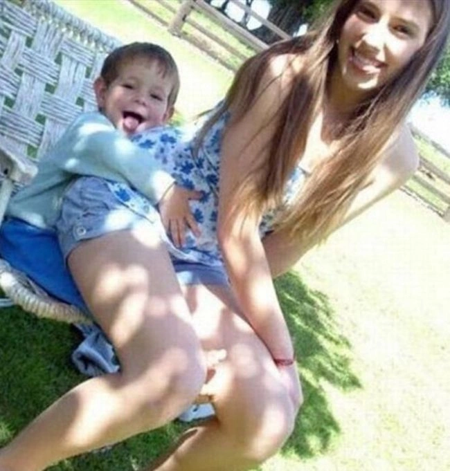 Малюки люблять миленьких дівчаток (25 фото) – фото 18