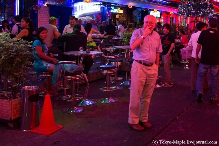 Лукава вулиця в Бангкоку (29 фото) – фото 17