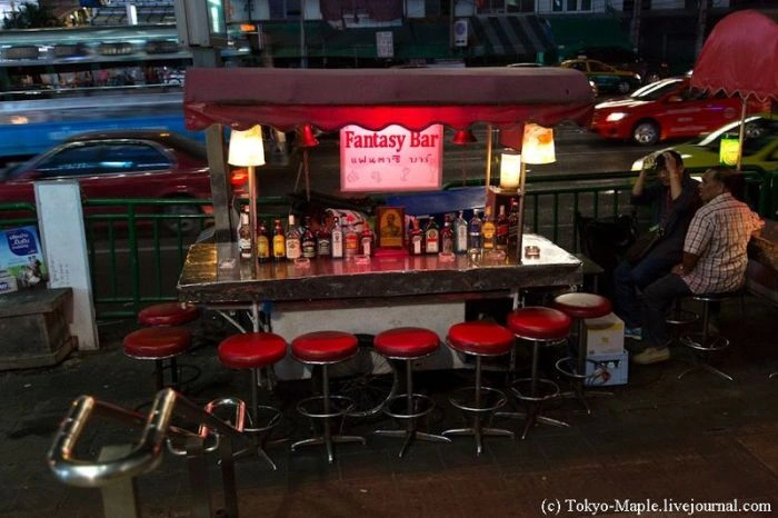 Лукава вулиця в Бангкоку (29 фото) – фото 27