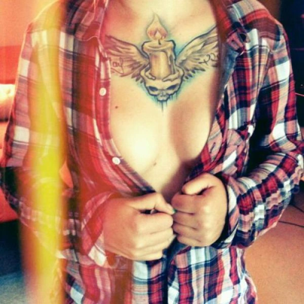 Дівчата, які не люблять носити бюстгальтери (38 фото) – фото 11