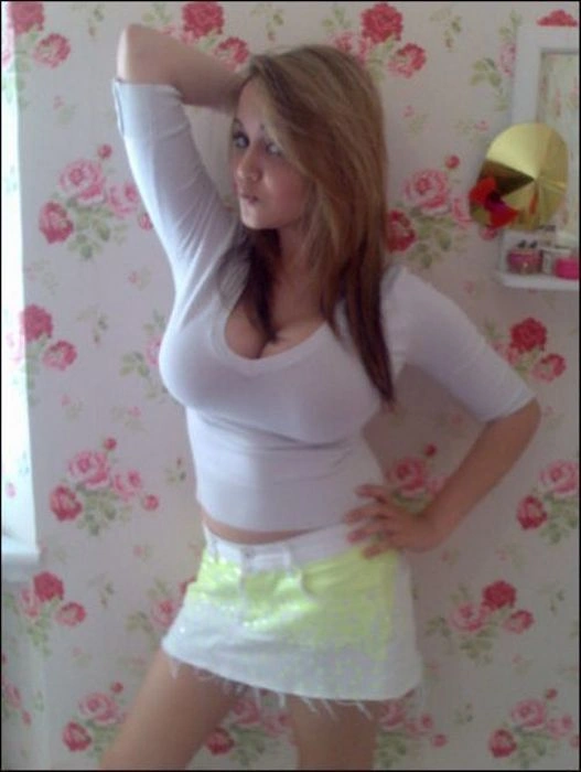 Дівчата з великим розміром грудей (40 фото) – фото 35