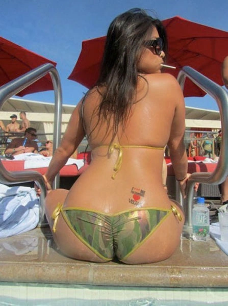 Сексуальні дівчата і вічне літо (40 фото) – фото 2