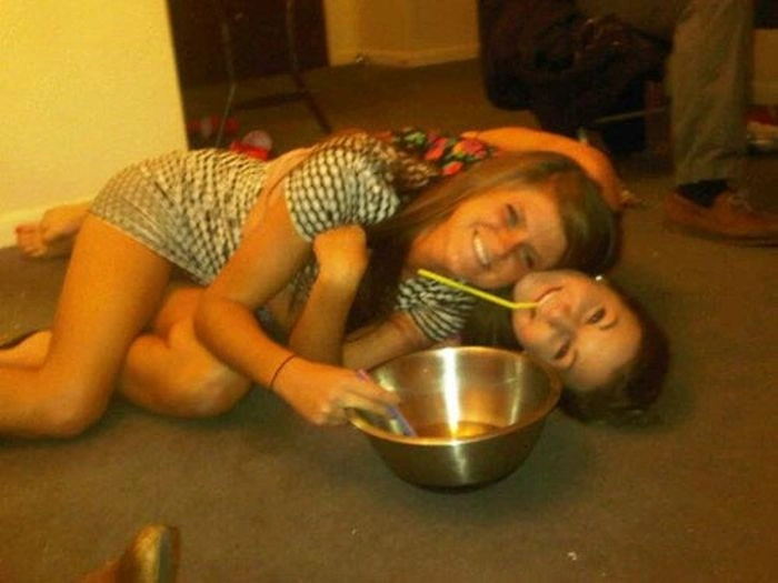 Смішні дівчата, які люблять пожартувати (40 фото) – фото 30