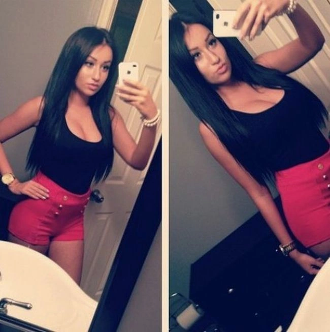 Гарні дівчата перед дзеркалом (45 фото) – фото 38