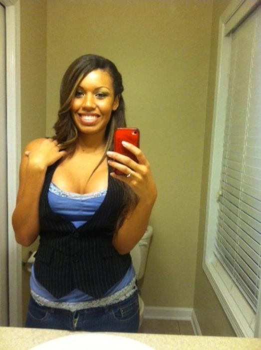 Привабливі дівчата з вражаючими розмірами грудей (45 фото) – фото 28