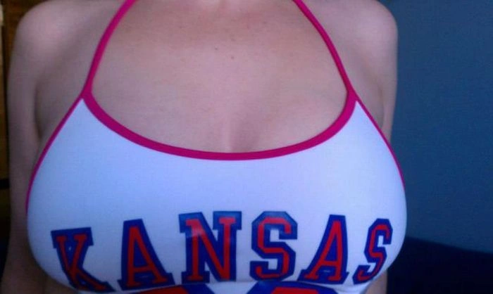 Дівчата фотографують свою грудь (27 фото) – фото 12